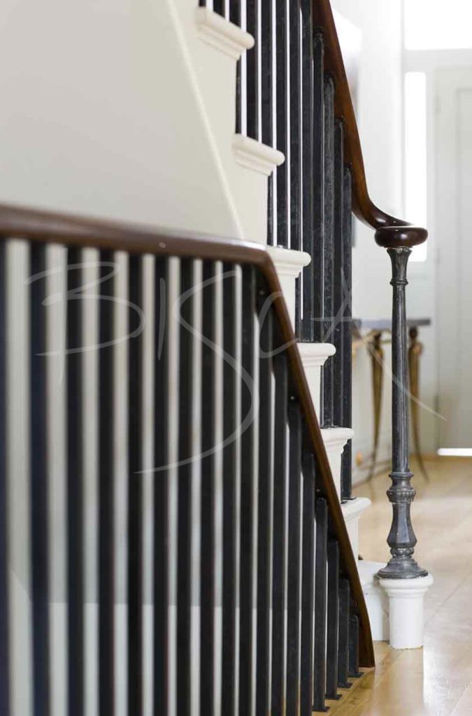 1679 - Bisca simple forged balustrade design london