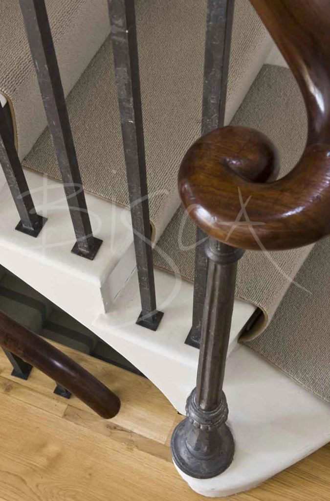 1679 - Bisca simple forged balustrade design london