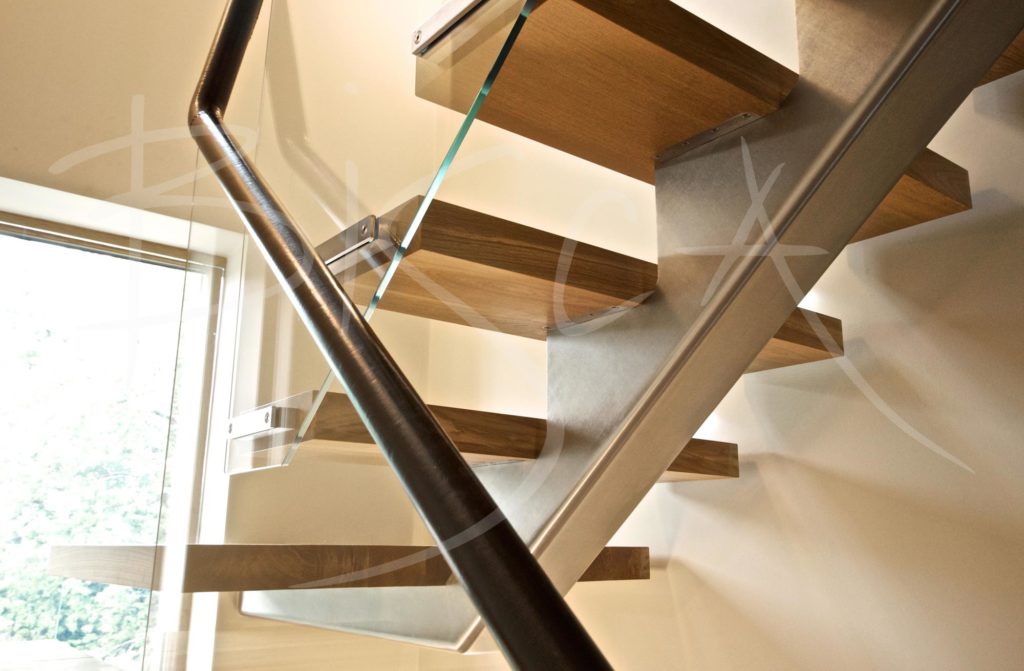 2162 - Bisca multi flight staircase design with central spine