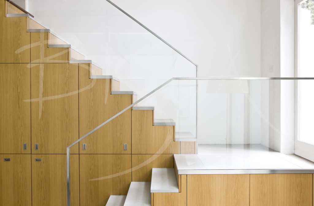2314 - Bisca Contemporary Staircase Design
