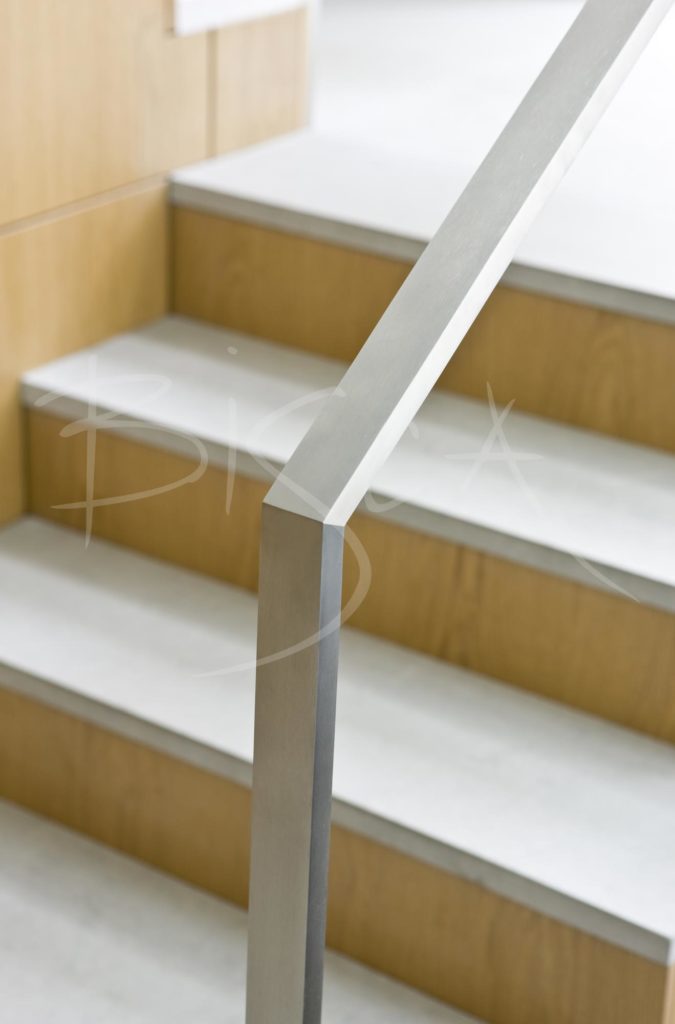 2314 - Bisca Contemporary Staircase Design