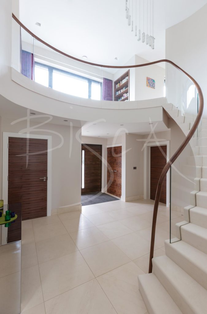3043 - Bisca classic stone staircase design