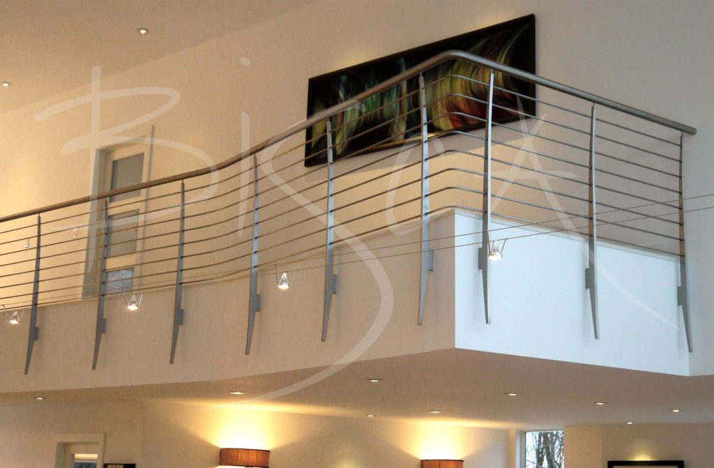 3147 - Bisca Corian Staircase Design USA