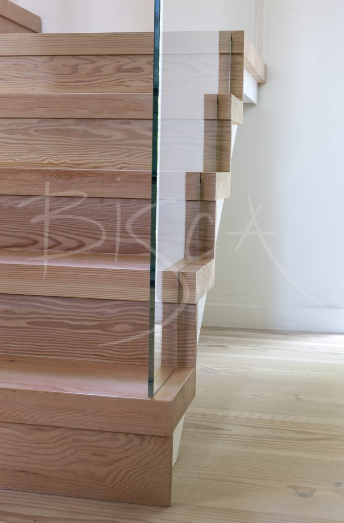 3250 - Bisca Contemporary Timber Staircase Design