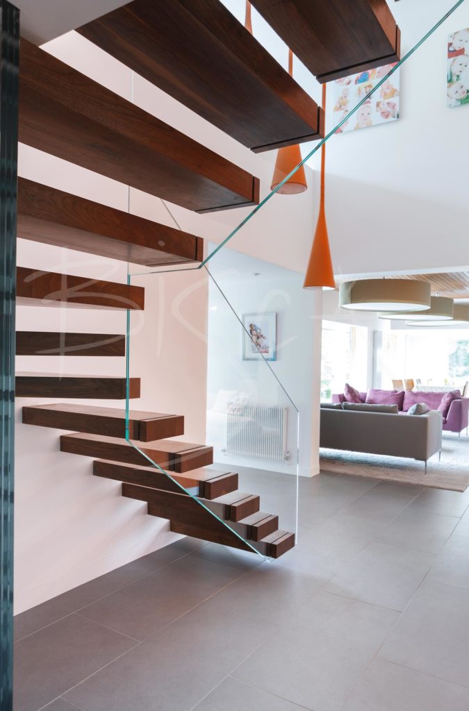 3530 - Bisca Bespoke Cantilever Stair Design