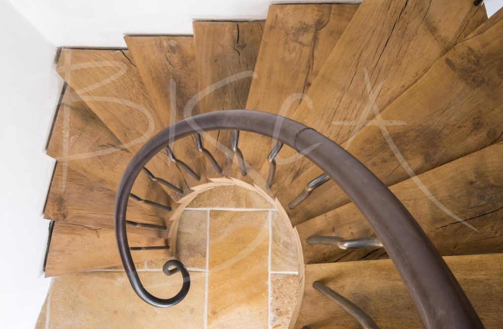 3826 - Bisca Rustic Staircase Design