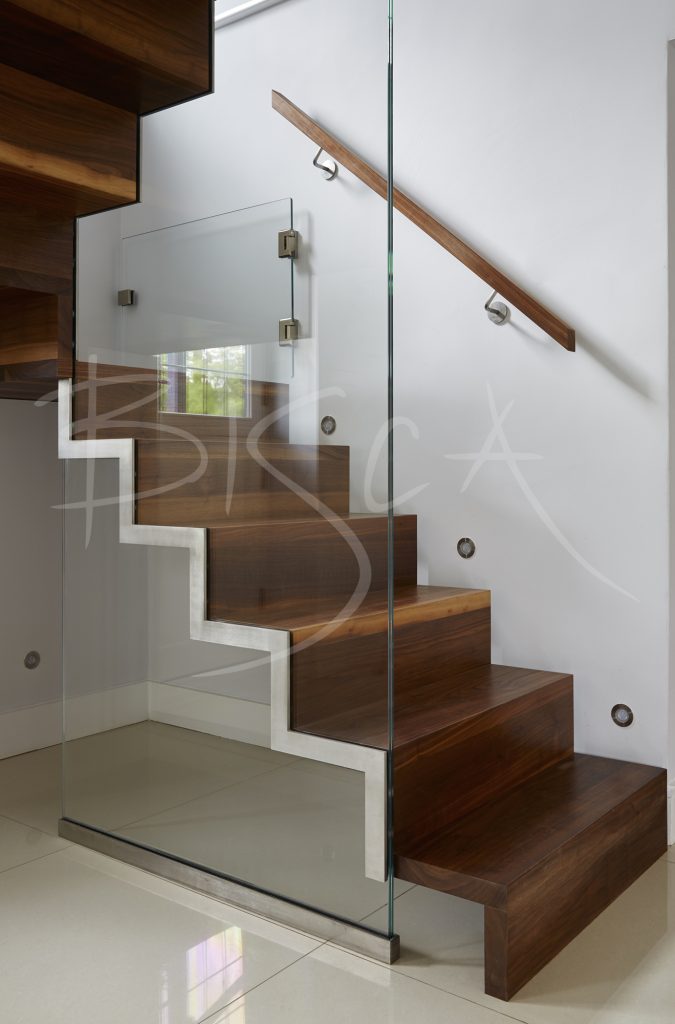 4190 - Bisca Kitchen Stair Design