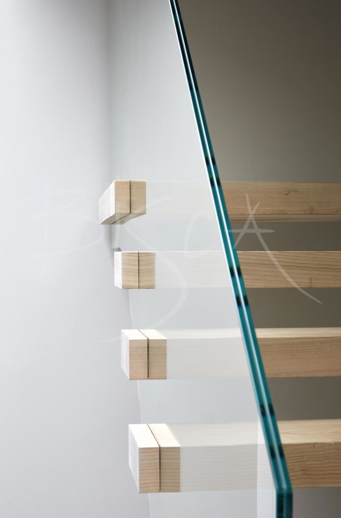 4669 - 4669 - Bisca ash multiflight staircase designBisca