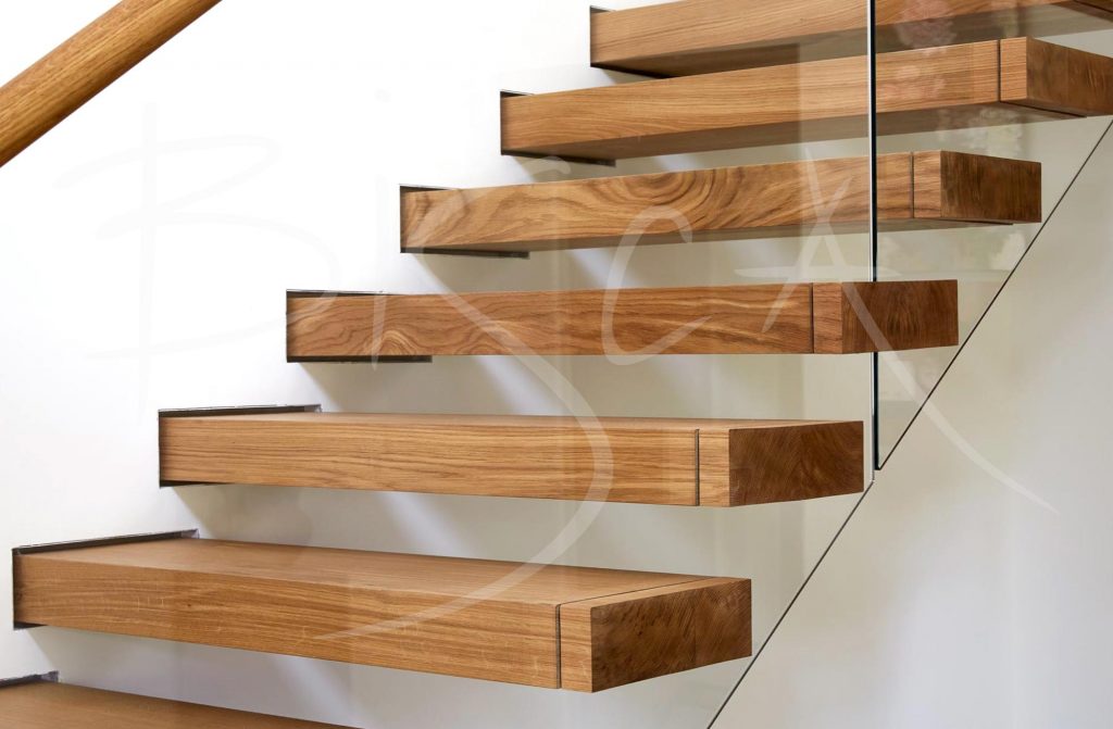 4766 - Bisca open rise cantilever staircase design