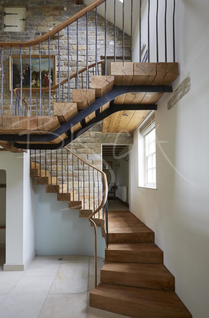 4828 - Bisca stacked oak staircase design