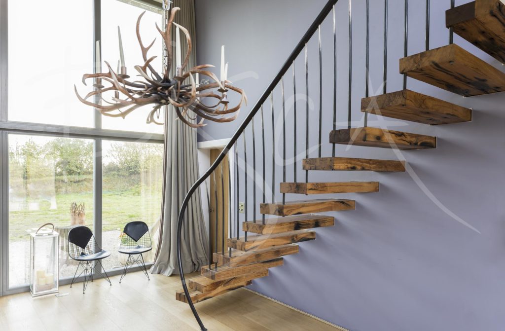 7129 - Bisca Flamed Oak Cantilever Staircase Design