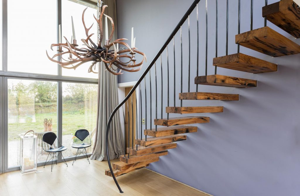 Bisca 7129 Flamed Oak Cantilever Staircase