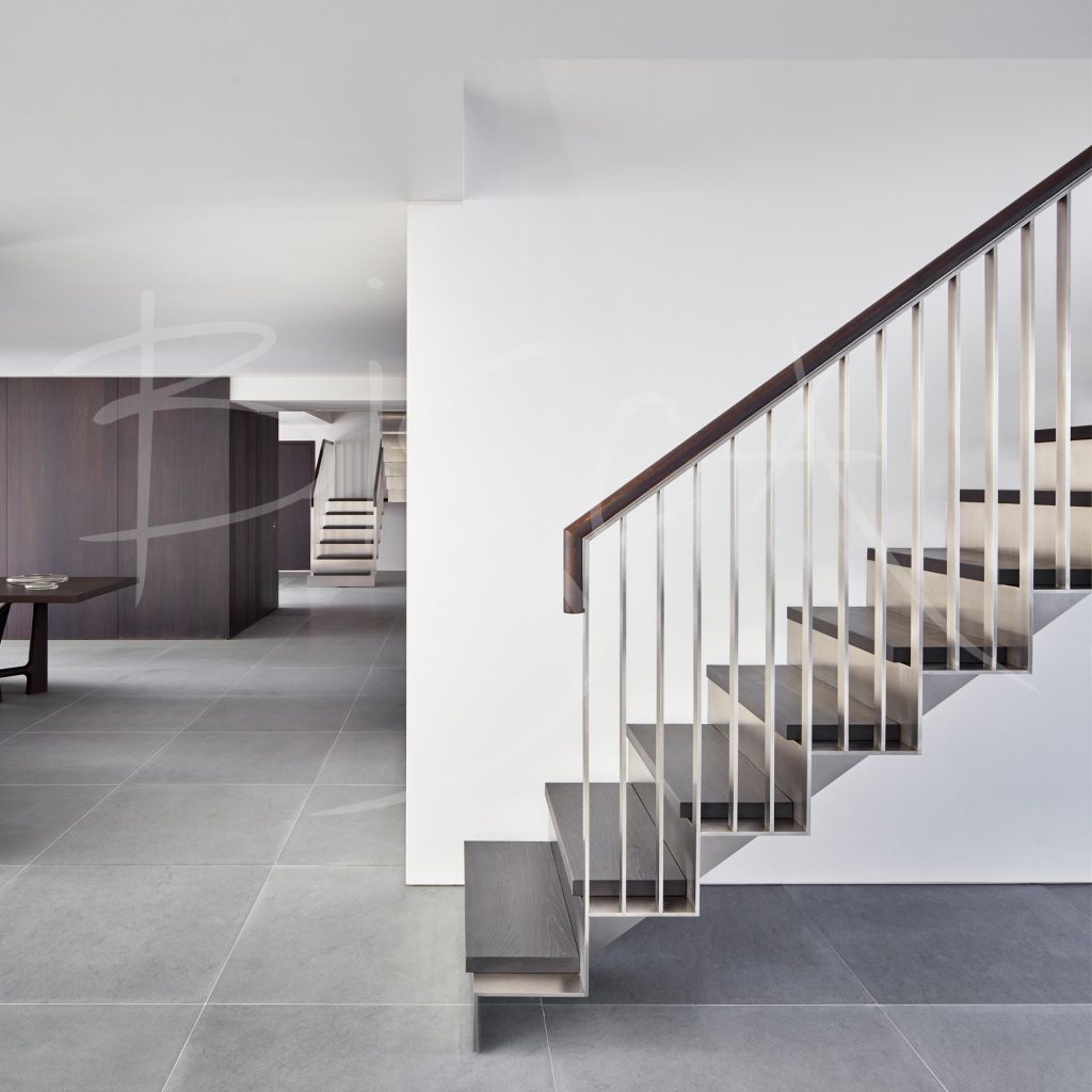 Bisca stainless steel staircase with sawtooth edges