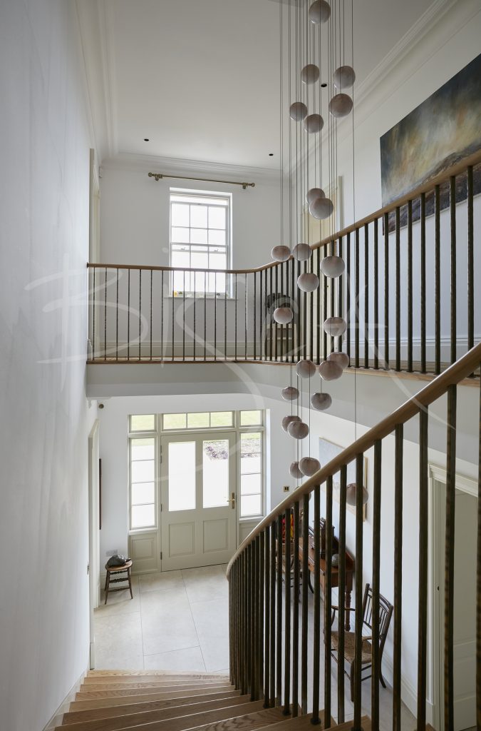 Inspirational Staircase with Oak Treads 8118