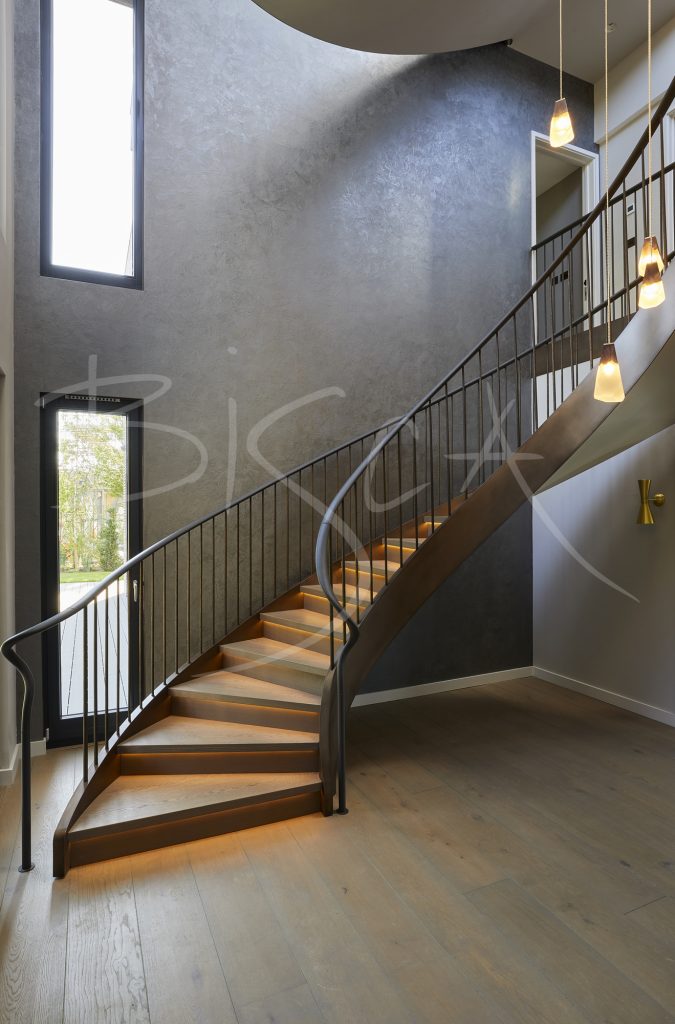 Curved Floating Staircase Design - Project 8142