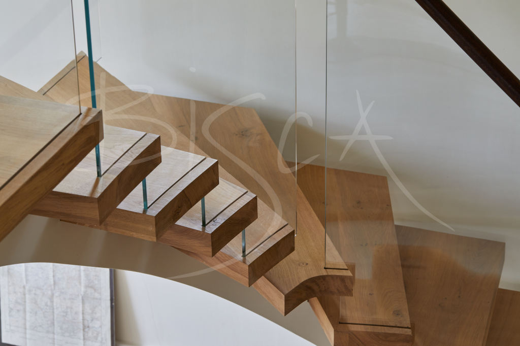 Curved Floating Staircase, 9365 Curved Floating Staircase, 9365